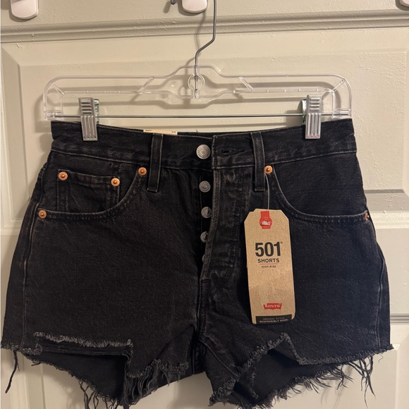 Levi’s High Rise - Picture 2 of 2